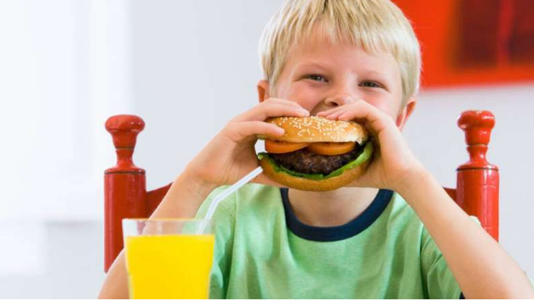童年的饮食会影响肠道微生物群并持续到成年